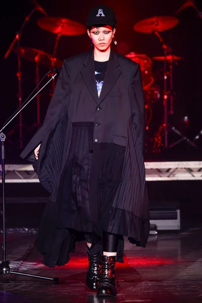 Look 53